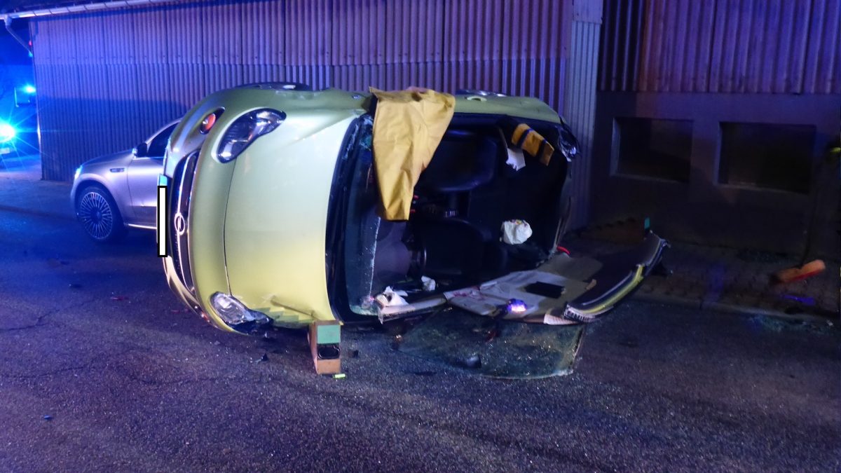 Einsatz 14 2023 Verkehrsunfall Feuerwehr Schlangenbad