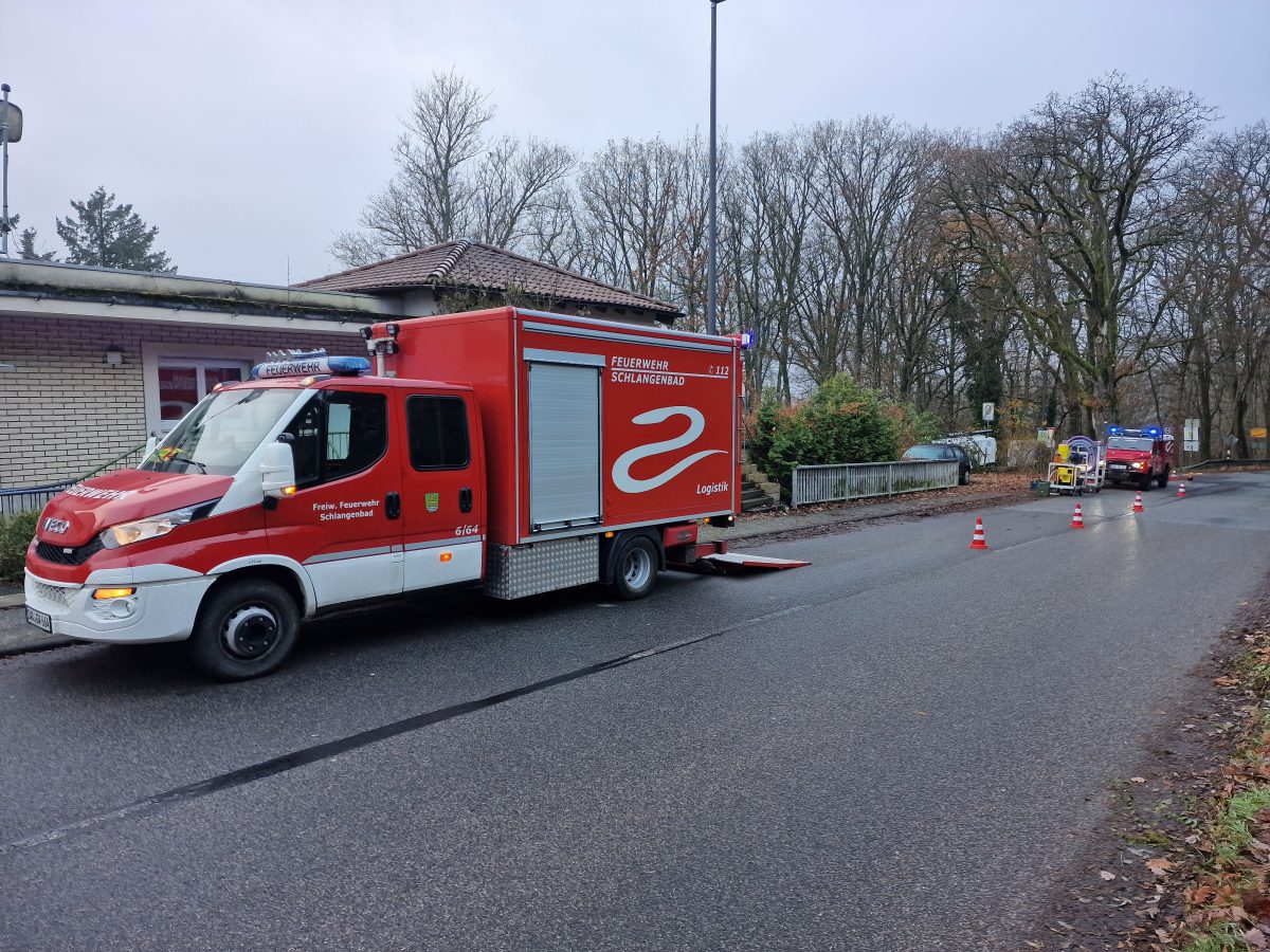 Einsatz Keller Unter Wasser Feuerwehr Schlangenbad